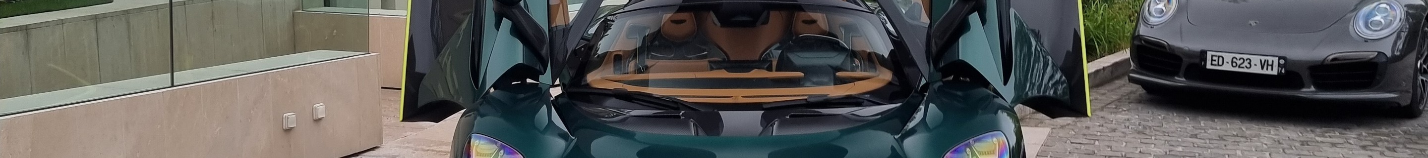 Aston Martin Valhalla