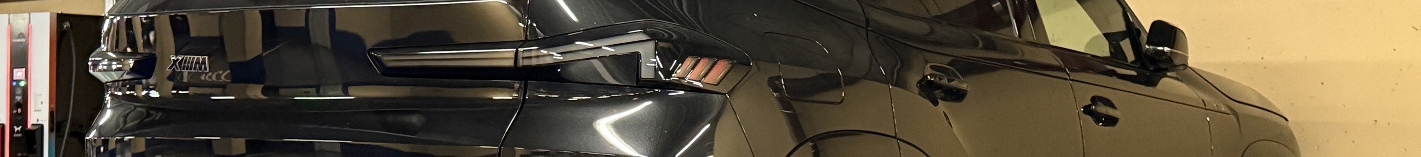 BMW XM G09