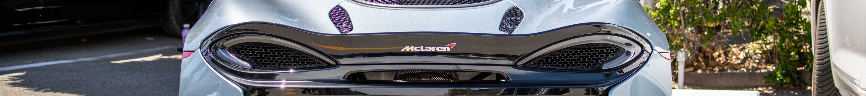 McLaren 570GT