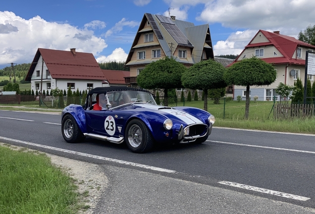 AC Cobra 427