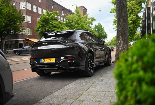 Aston Martin DBX707