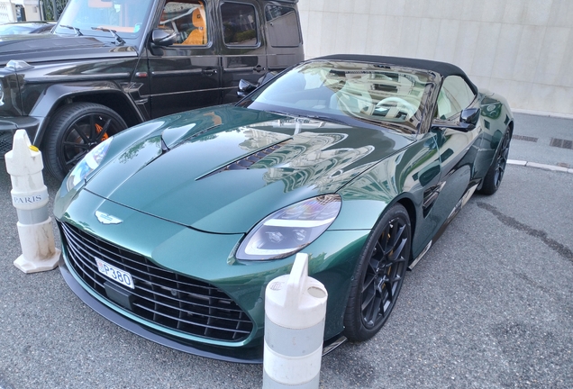 Aston Martin Vanquish Volante 2025
