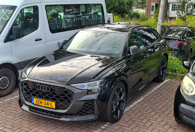 Audi RS Q8 2024