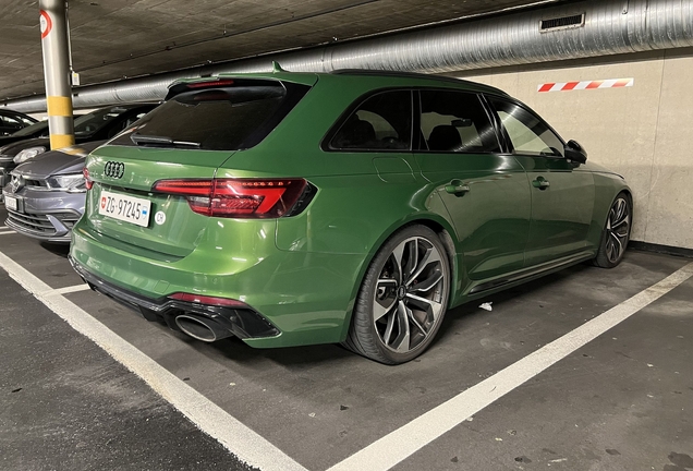 Audi RS4 Avant B9