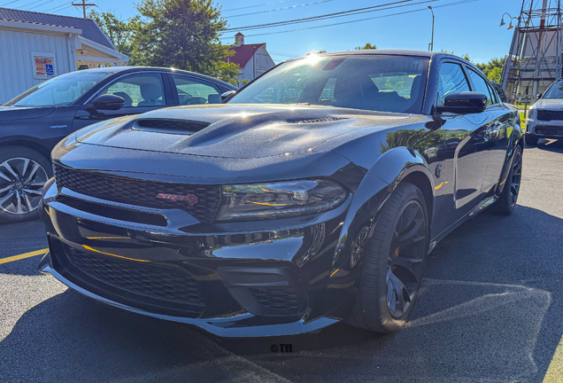 Dodge Charger SRT Hellcat Widebody