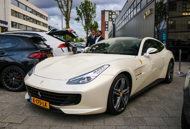 Ferrari GTC4Lusso