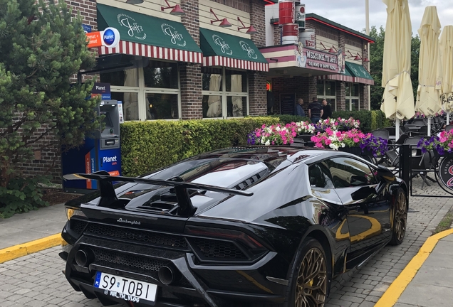 Lamborghini Huracán LP640-4 Performante
