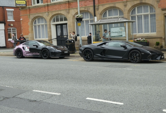 Lamborghini Revuelto