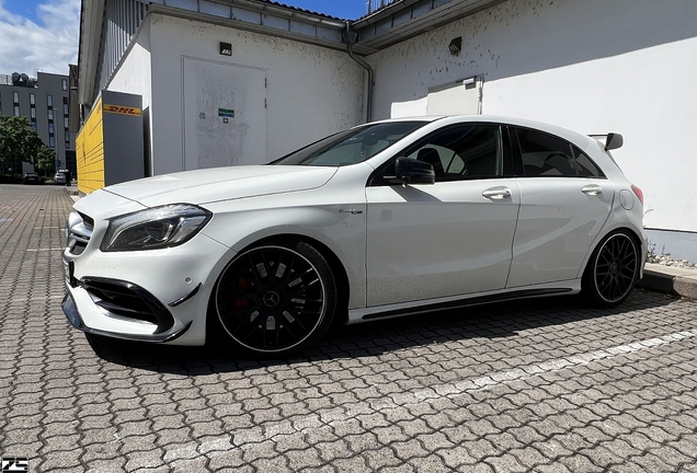 Mercedes-AMG A 45 W176 2015