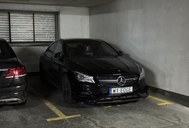 Mercedes-Benz CLA 45 AMG C117