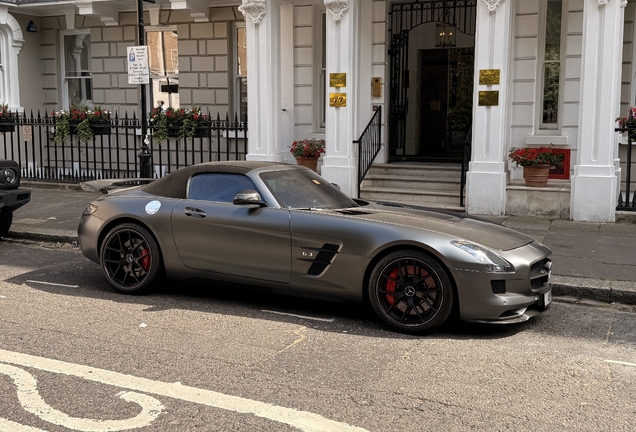 Mercedes-Benz SLS AMG GT Roadster