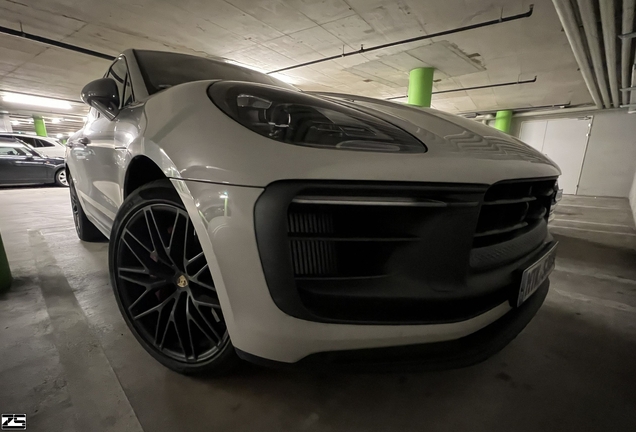 Porsche 95B Macan GTS MkIII