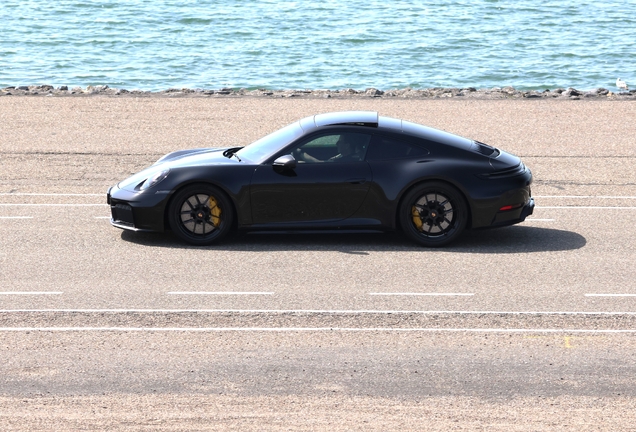 Porsche 992 Carrera 4 GTS MkII