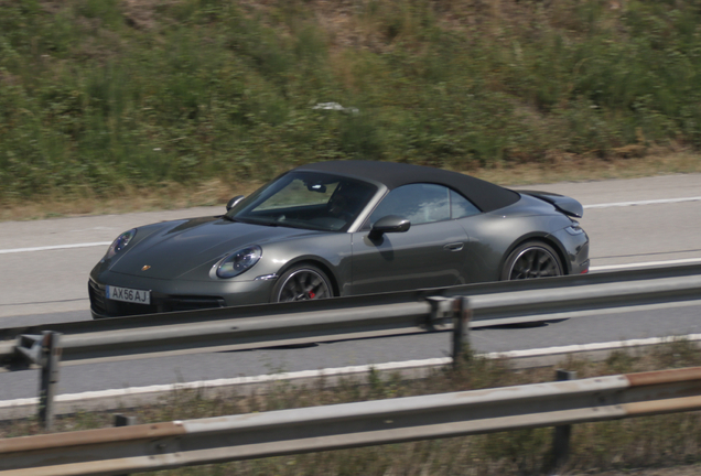 Porsche 992 Carrera 4S Cabriolet MkI
