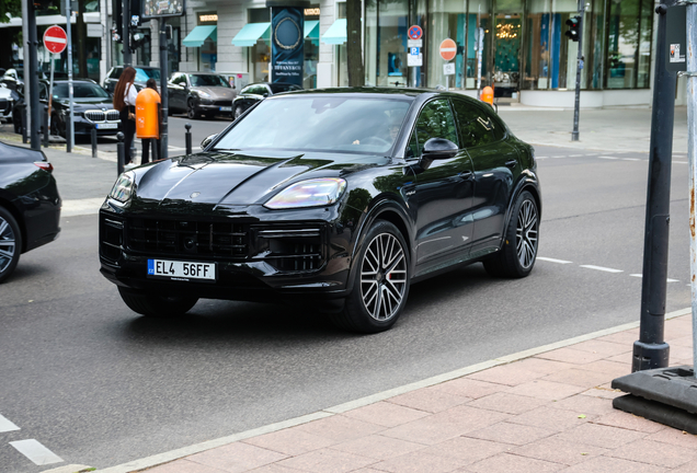 Porsche Cayenne Coupé Turbo E-Hybrid