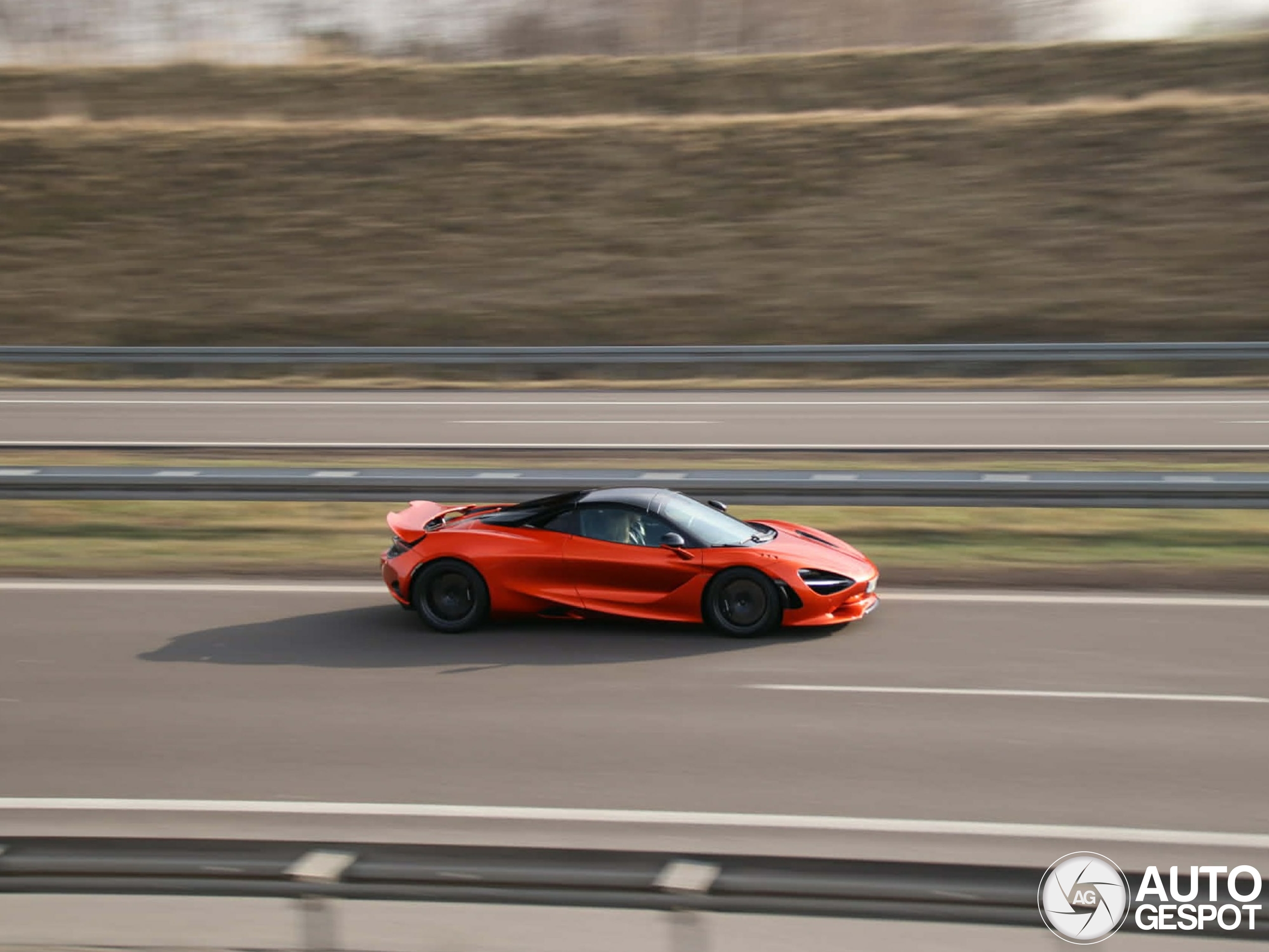 McLaren 750S Spider