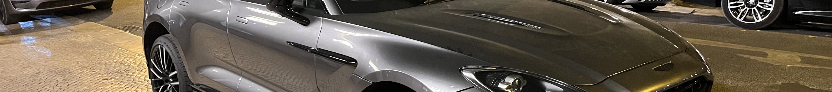 Aston Martin dbx