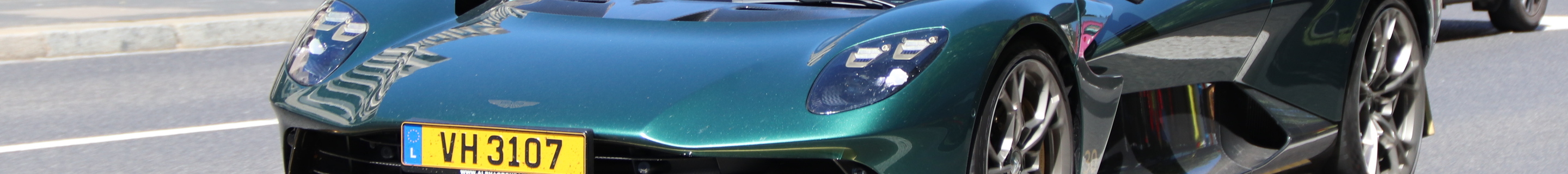 Aston Martin Valhalla