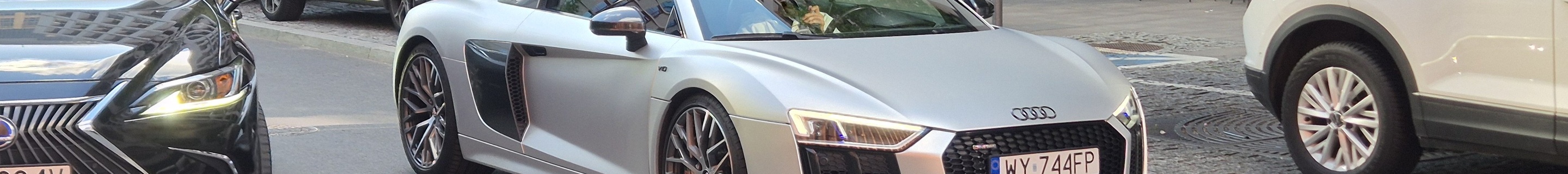 Audi R8 V10 Plus 2015