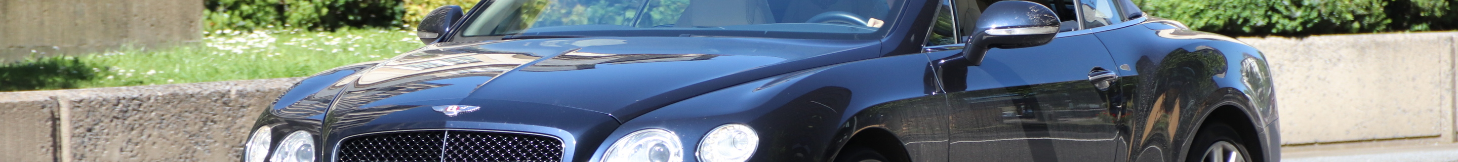 Bentley Continental GTC V8