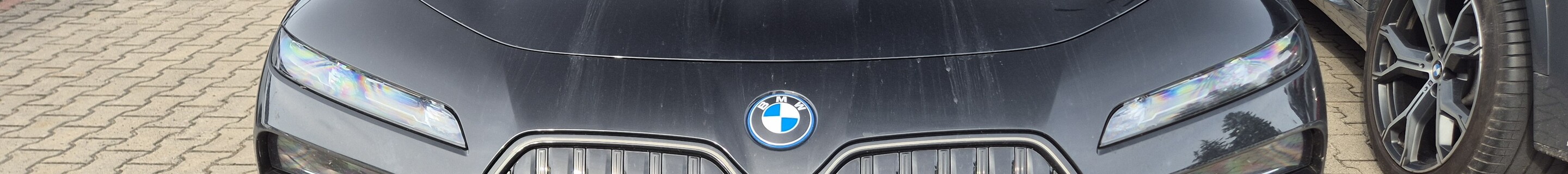 BMW M760e xDrive