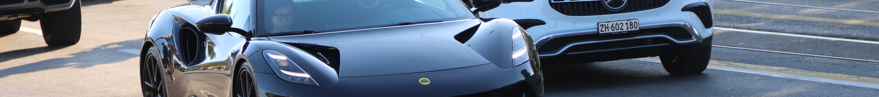 Lotus Emira