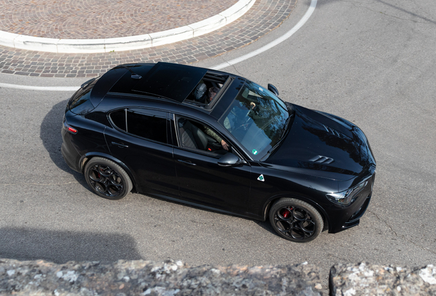 Alfa Romeo Stelvio Quadrifoglio 2023