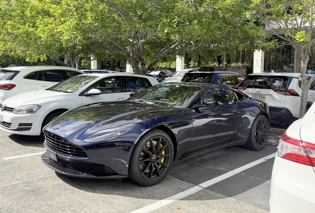 Aston Martin DB11 V8
