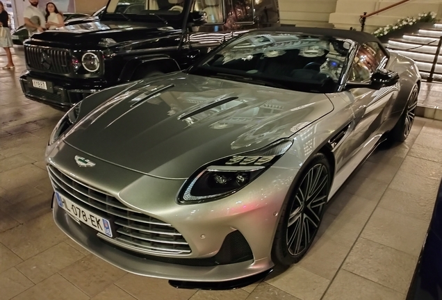 Aston Martin DB12 Volante