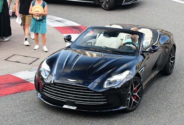 Aston Martin DB12 Volante