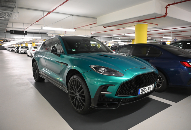 Aston Martin DBX S