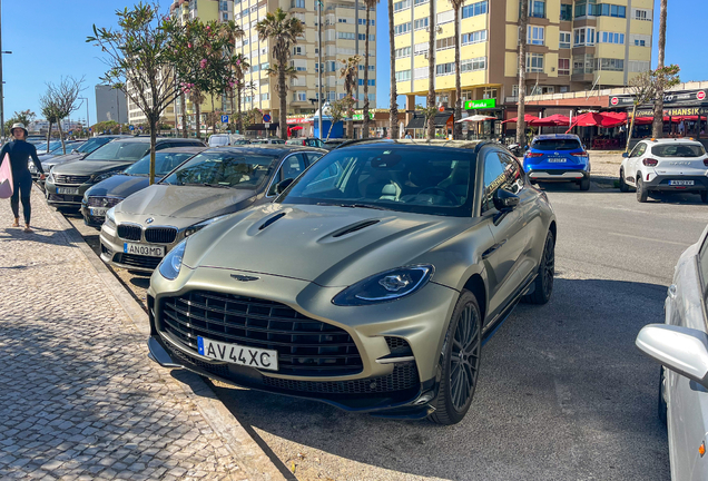 Aston Martin DBX707