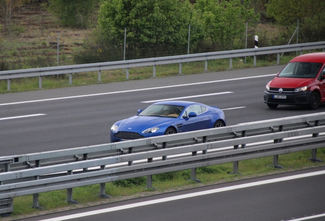 Aston Martin V8 Vantage S