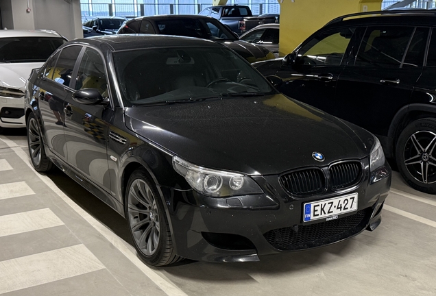 BMW M5 E60 2005