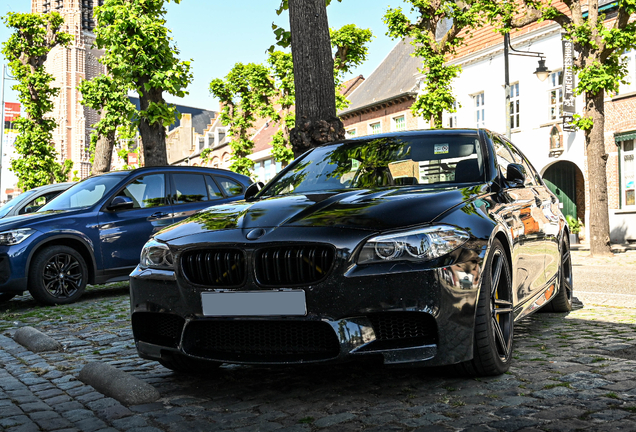 BMW M5 F10 2011