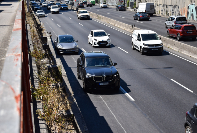 BMW XM G09