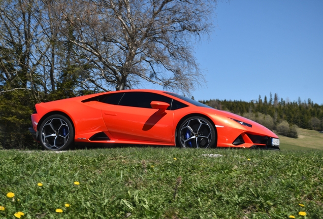 Lamborghini Huracán LP640-4 EVO