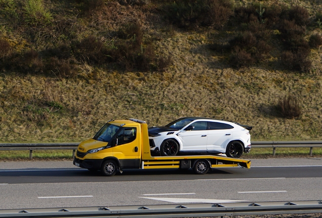 Lamborghini Urus Mansory