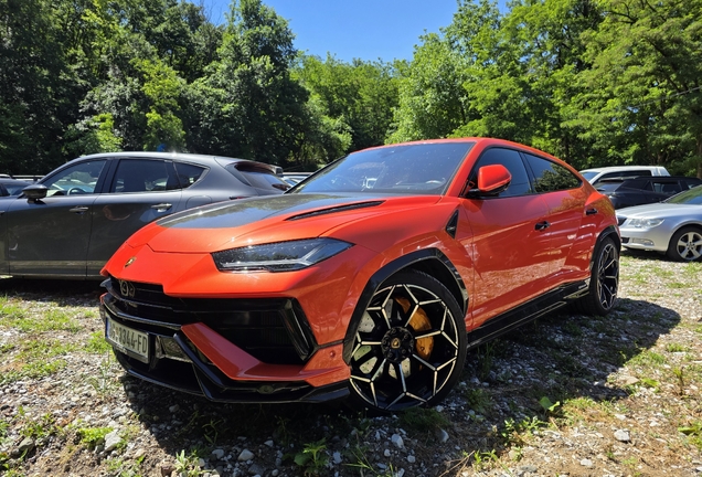 Lamborghini Urus Performante