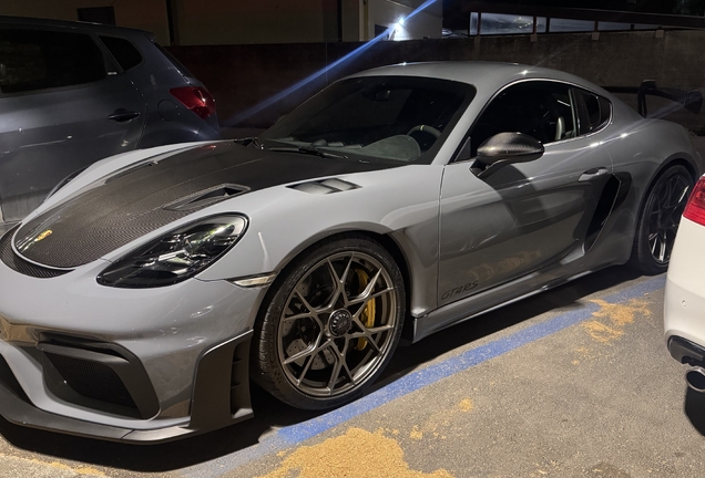 Porsche 718 Cayman GT4 RS Weissach Package
