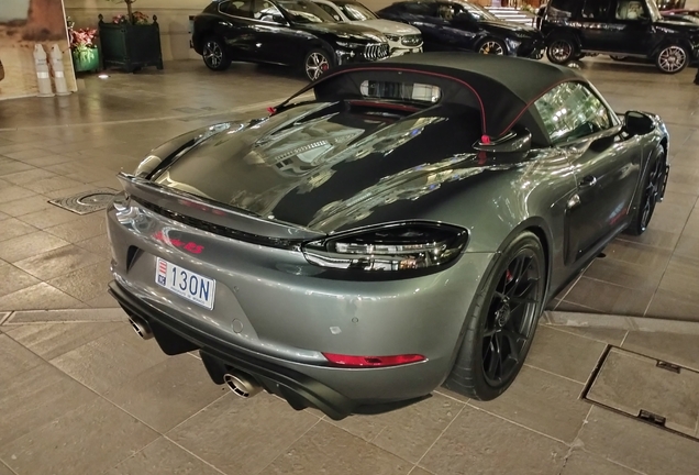 Porsche 718 Spyder RS Weissach Package