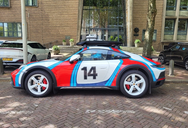 Porsche 992 Dakar