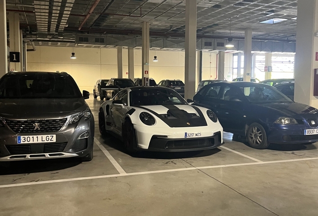 Porsche 992 GT3 RS MkI Weissach Package