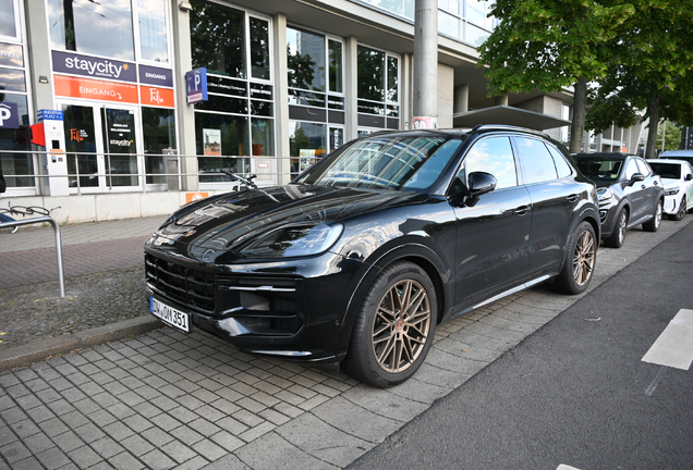 Porsche 9YA Cayenne GTS MkII