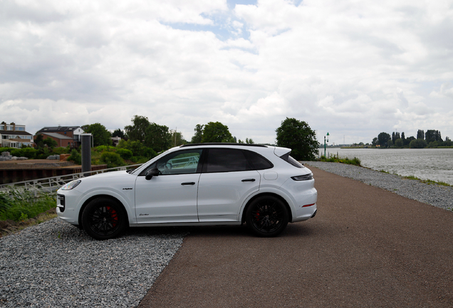 Porsche 9YA Cayenne Turbo E-Hybrid