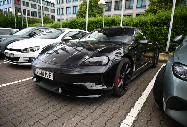 Porsche Taycan GTS MkII