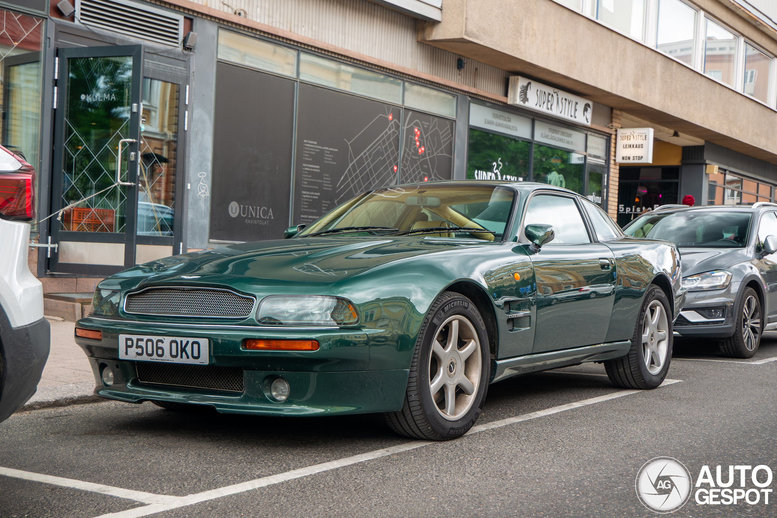 Aston Martin V8 Coupe
