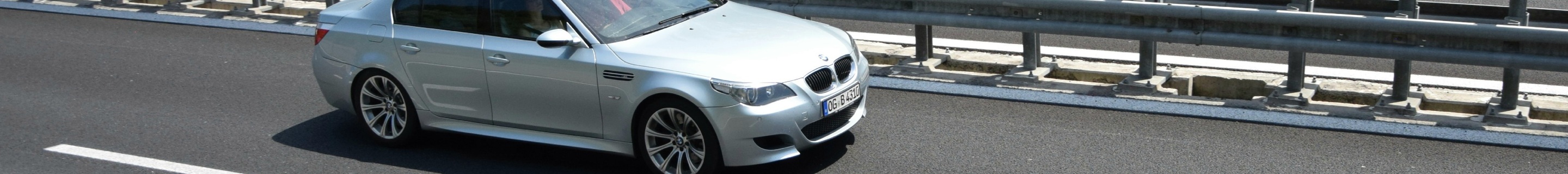 BMW M5 E60 2005