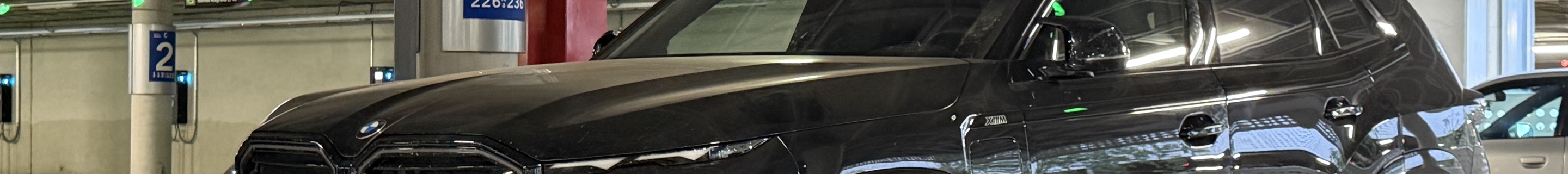 BMW XM G09