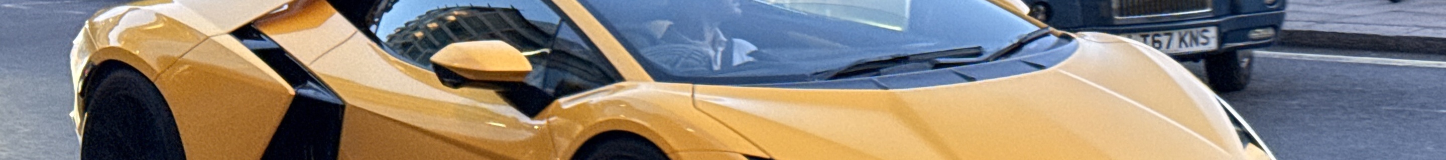 Lamborghini Revuelto